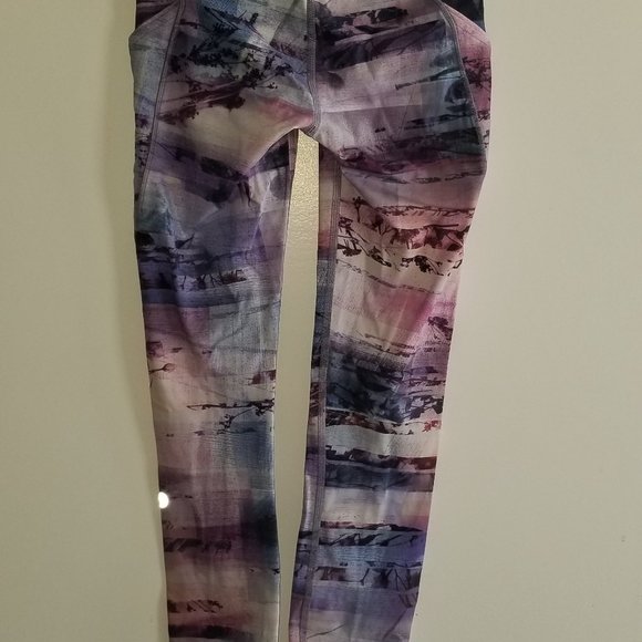 Lululemon Fast & Free 7/8 Tight II *Nulux 25" Sunrise Silhouette Multi Size 2 - Picture 2 of 11